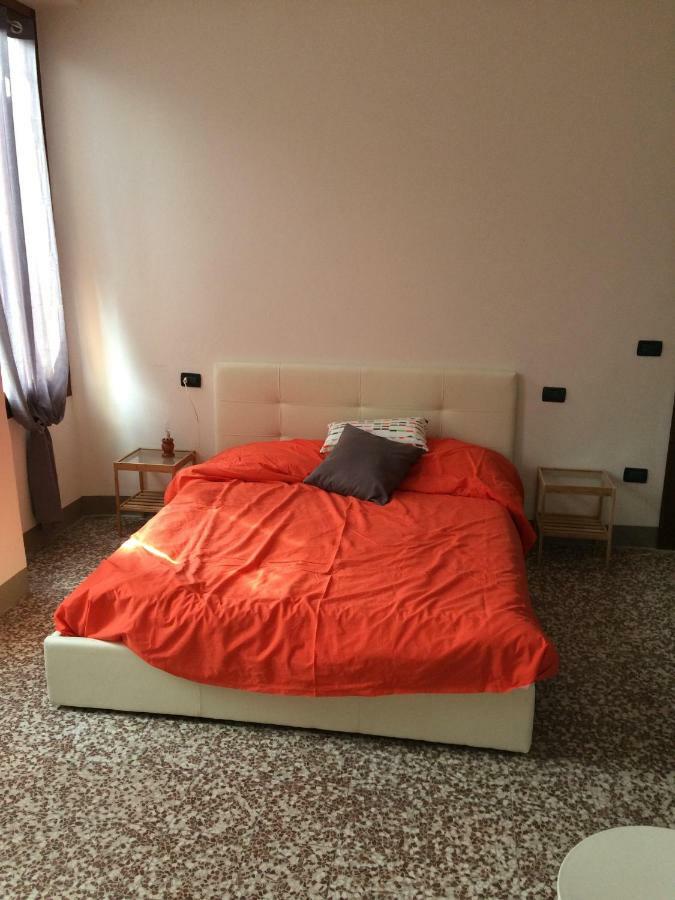Wake Surf House Bed and Breakfast Sulzano Eksteriør billede